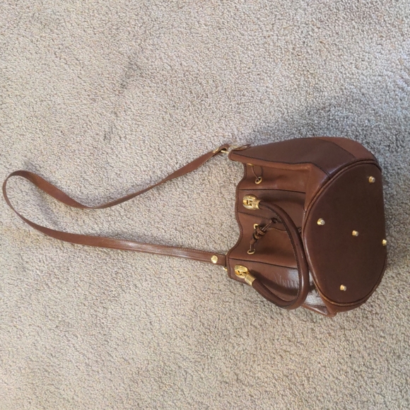Leather bucket bag - Picture 5 of 6